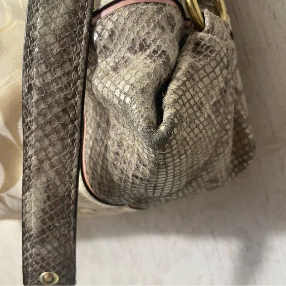 Coach Signature Ashley Spectator Shoulder Bag No.C1320- F24889 - Picture 15 of 16